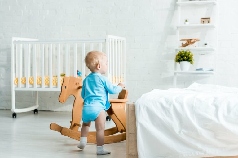 When to Move From Cot to Bed: Tips for a Succesful Transition