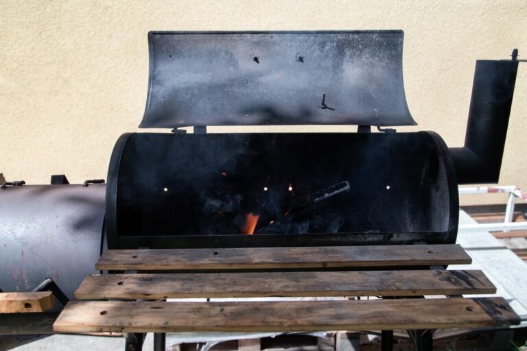 How to Make a Bbq Smoker in Different Ways