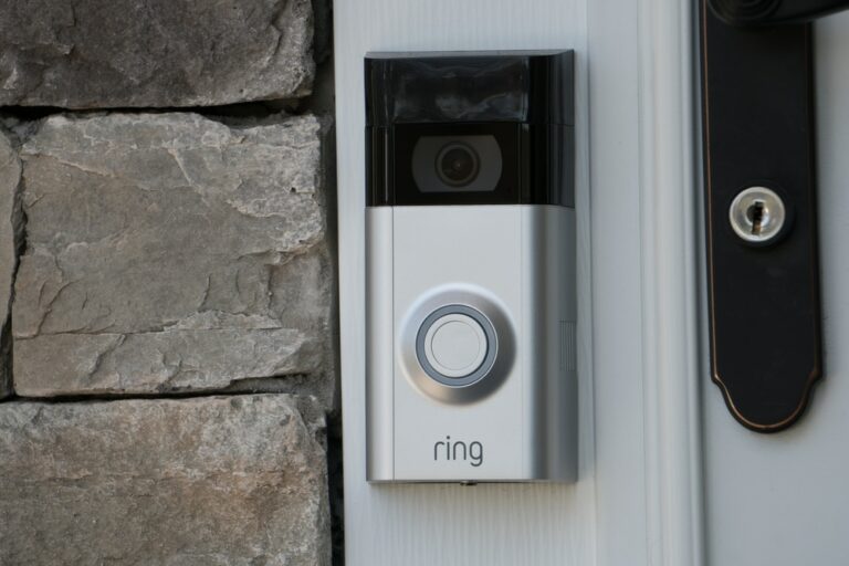 How Does a Wireless Doorbell Work: An in-Depth Guide