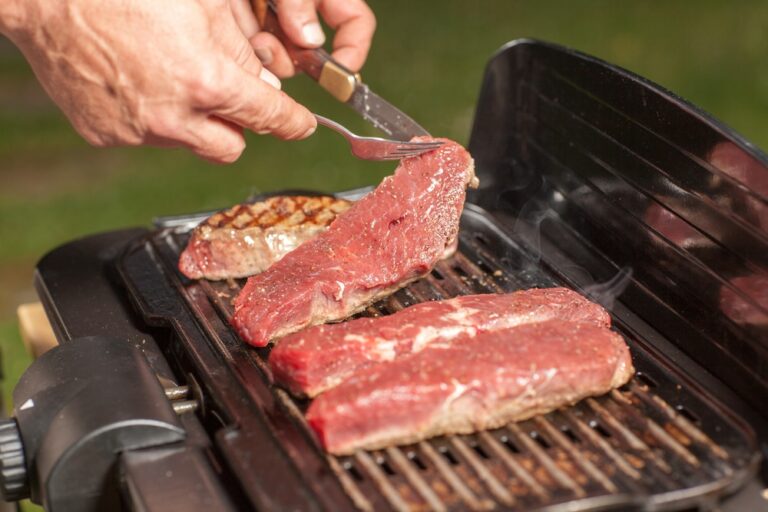 How to Use an Electric Smoker: Cooking Tasty Meat Made Easy