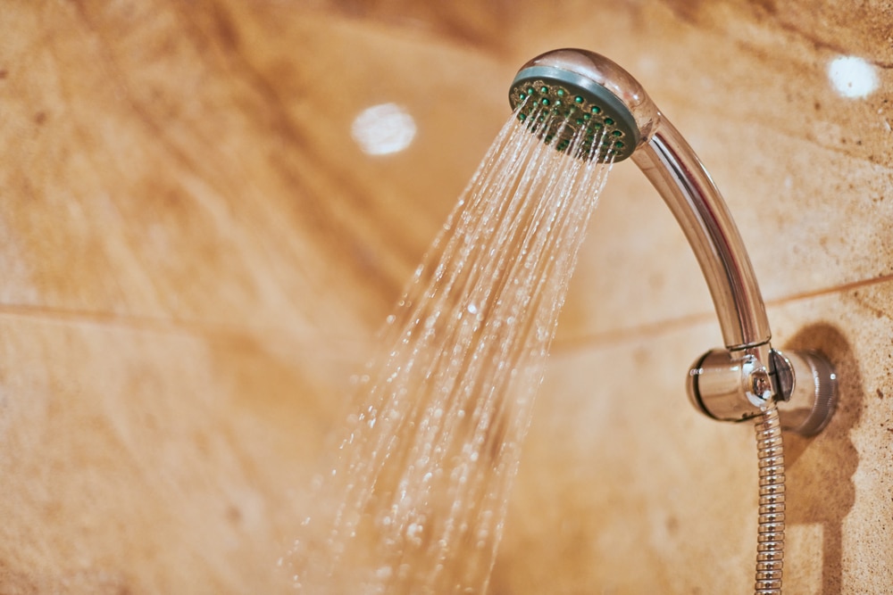how much electricity does an electric shower use