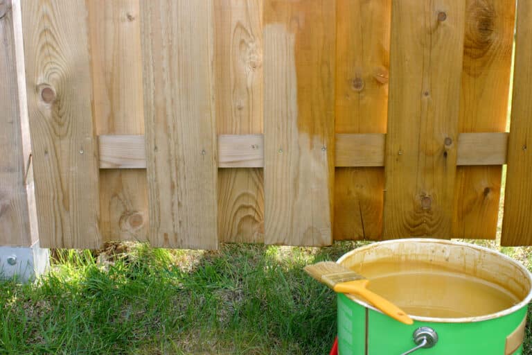 How Much Fence Paint Do I Need? Here’s the Scoop!