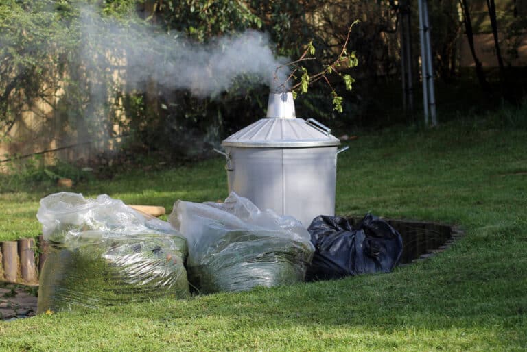 How to Reduce Garden Incinerator Smoke: Keeping It Clean