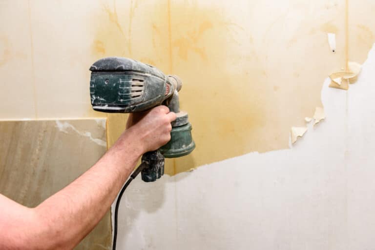 How to Remove Wallpaper Without a Steamer: A Quick Guide